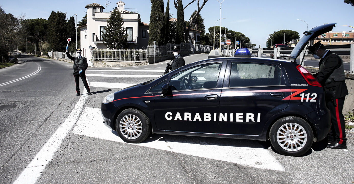 Spara all’omicida del figlio e lo uccide: agguato a Rocca di Papa (Roma) Spara all’omicida del figlio e lo uccide: agguato a Rocca di Papa (Roma)