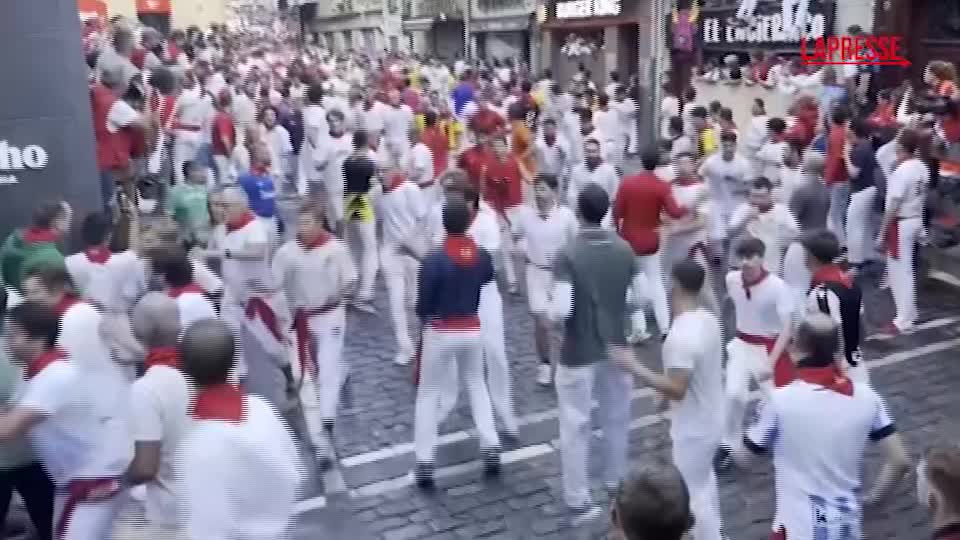 Pamplona, 7 feriti alla corsa dei tori di San Fermin Pamplona, 7 feriti alla corsa dei tori di San Fermin