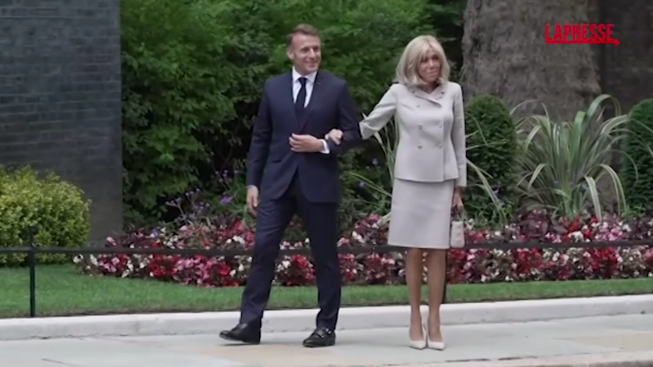 regno unito emmanuel macron e brigitte accolti a downing street