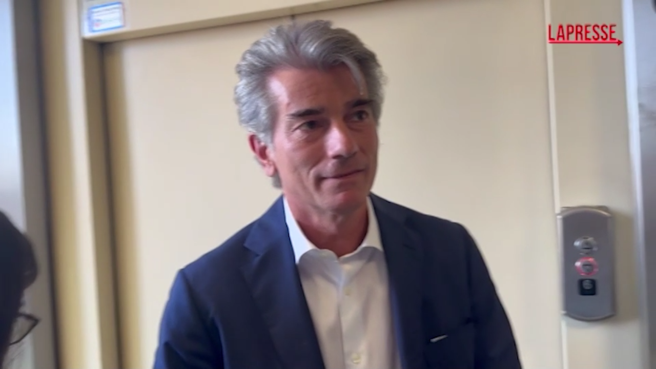 Compagno Santanché Dimitri Kunz : "Sono sereno, Zeno non rappresenta un pensiero" Compagno Santanché Dimitri Kunz : "Sono sereno, Zeno non rappresenta un pensiero"