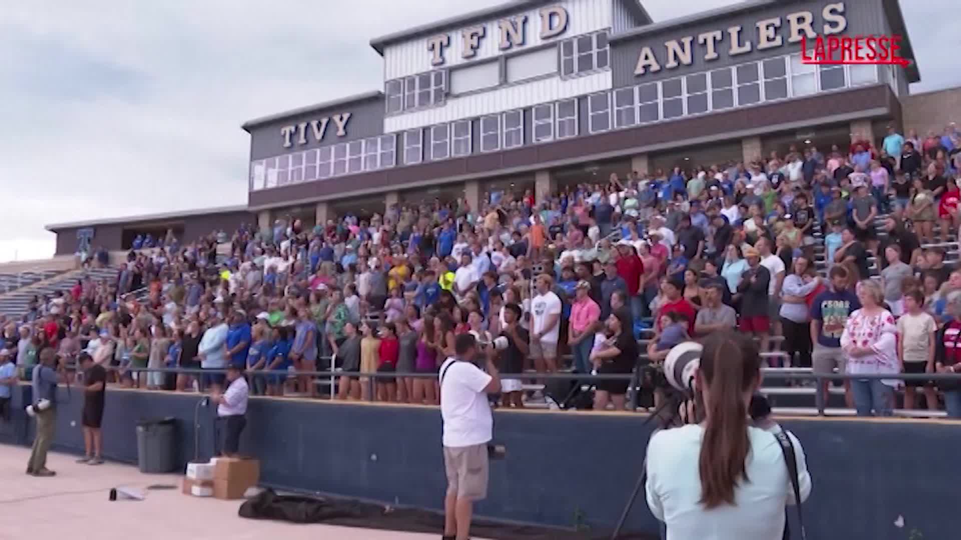 texas a kerrville commemorazione per le vittime delle inondazioni