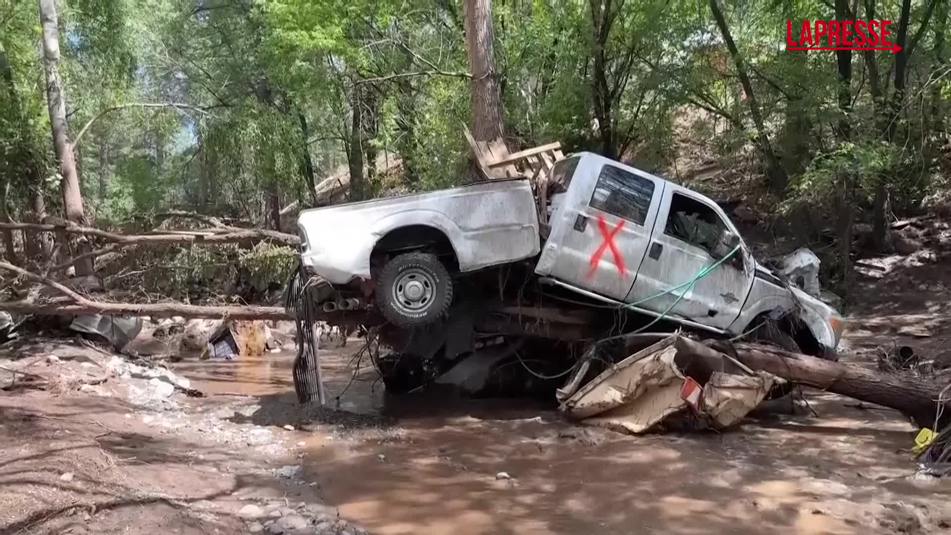 usa fiume straripa e travolge villaggio del new mexico le immagini della devastazione