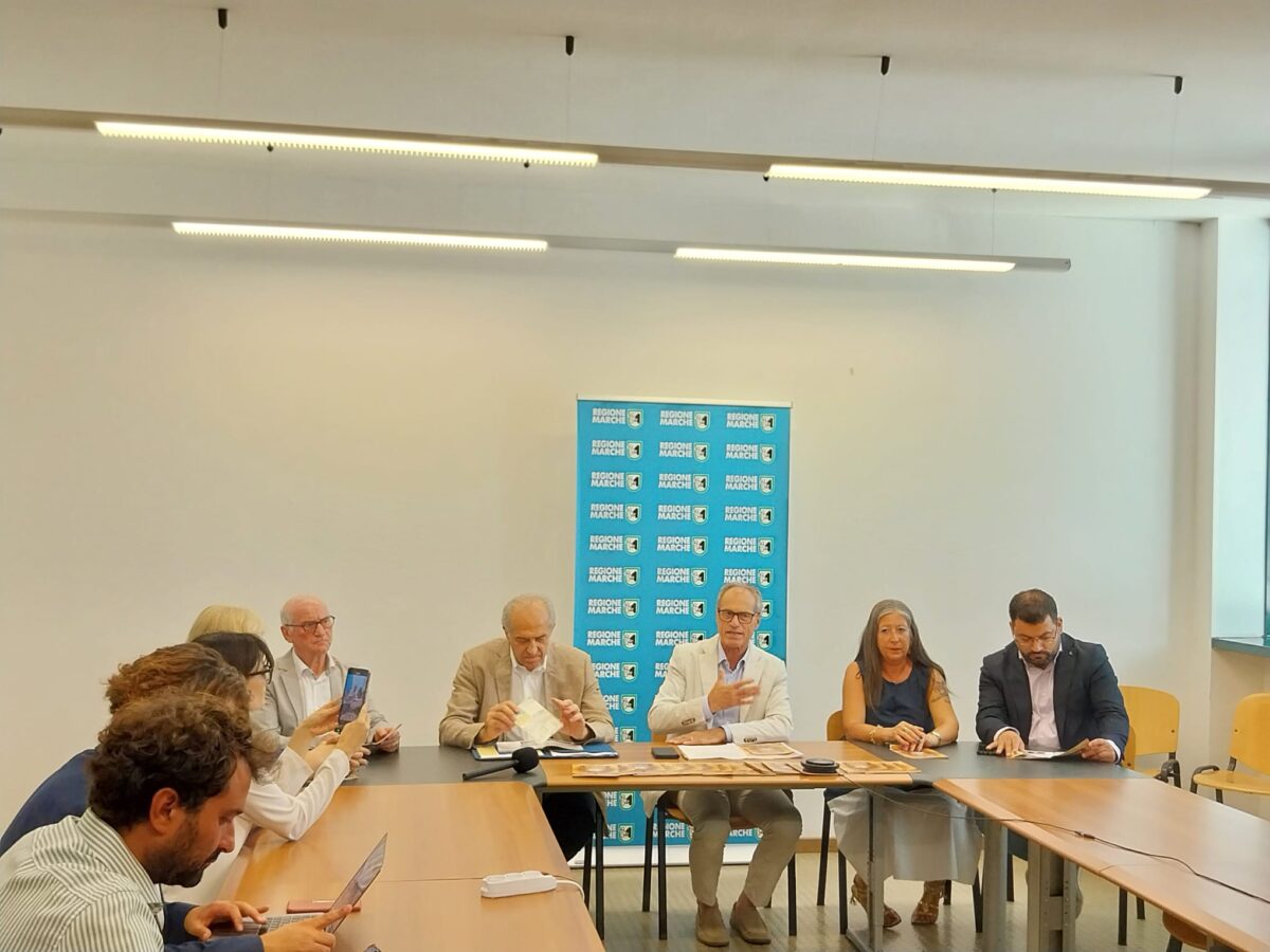 Marche, borghi storici: nel pesarese torna il Mercatino del Feudatario Marche, borghi storici: nel pesarese torna il Mercatino del Feudatario