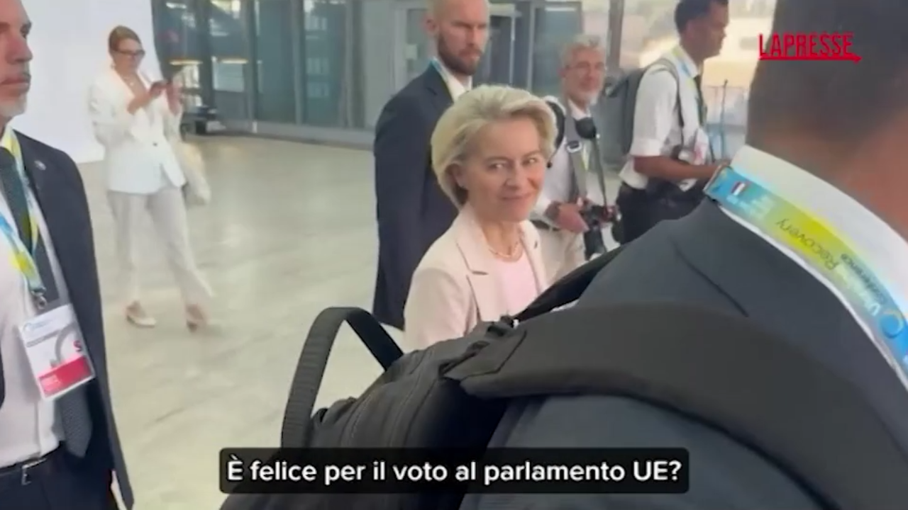 ue von der leyen contenta del voto favorevole s236