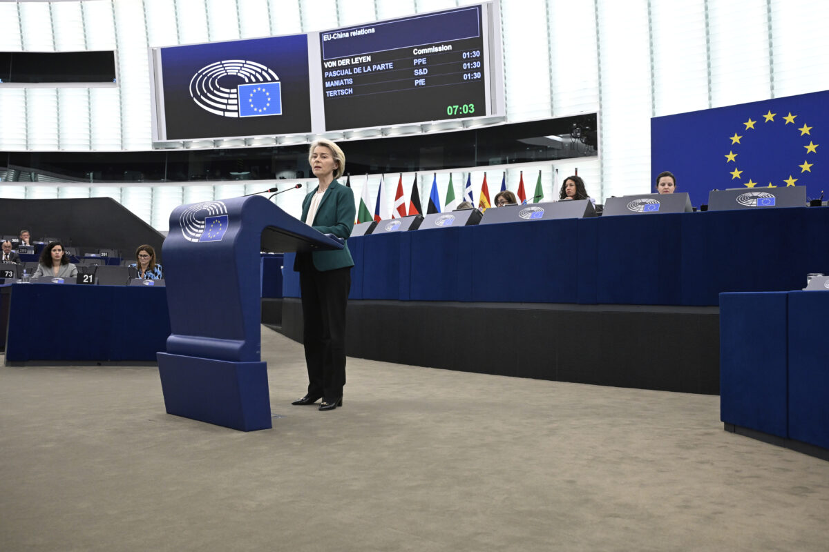 L’Eurocamera respinge la sfiducia contro von der Leyen L’Eurocamera respinge la sfiducia contro von der Leyen