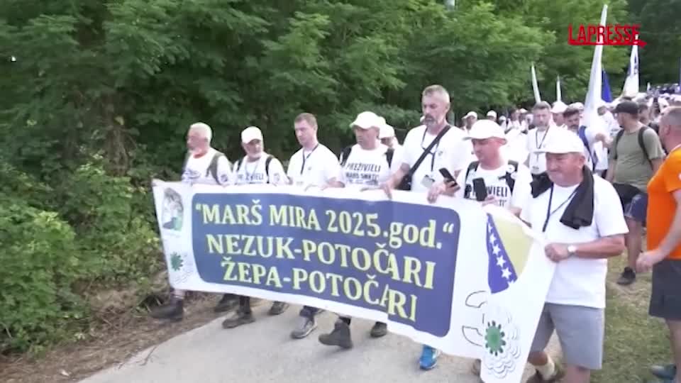 Srebrenica, marcia commemorativa nel 30esimo anniversario del genocidio Srebrenica, marcia commemorativa nel 30esimo anniversario del genocidio