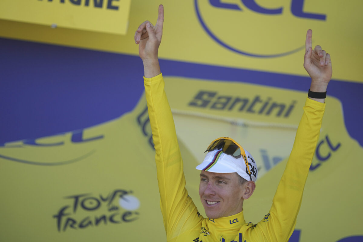 Galleria foto 'Tour de France 2025: Pogacar vince la settima tappa e torna in maglia gialla' - foto 2