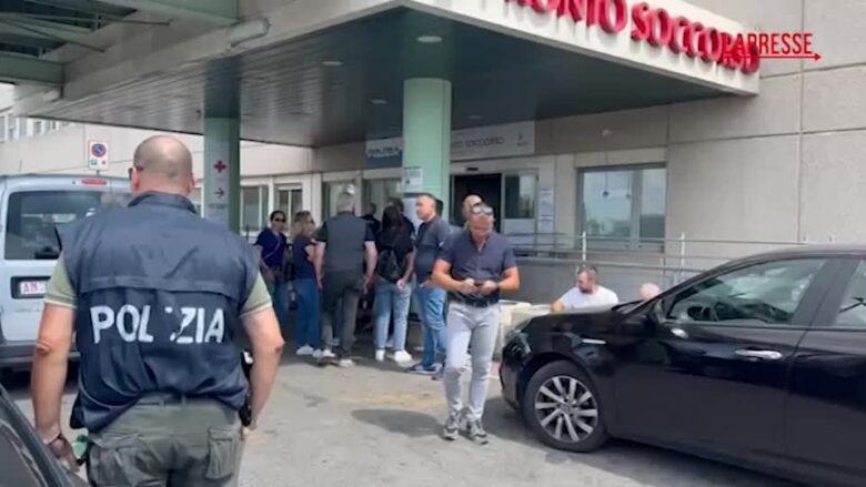 Villa Pamphili, Kaufmann in ospedale dopo l'arrivo a Ciampino: la polizia presidia l’ingresso del pronto soccorso