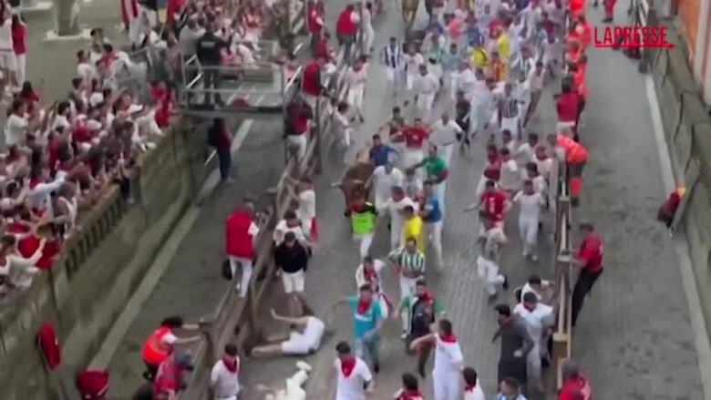 Pamplona, in migliaia per le strade durante il quinto giorno della corsa dei tori