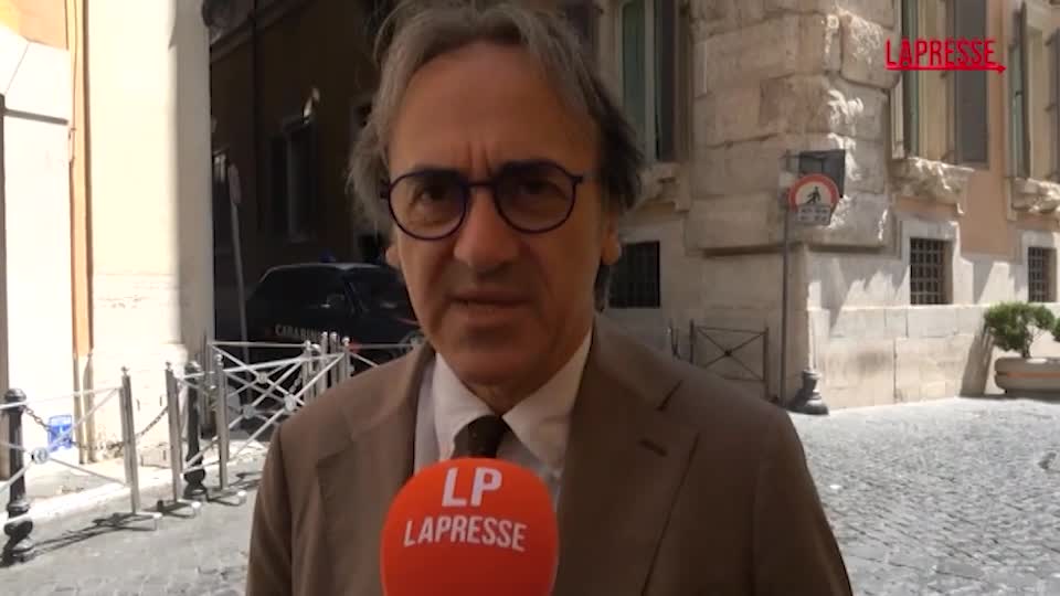 Bonelli: "Sanzioni Albanese? Silenzio Italia scandaloso e inquietante" Bonelli: "Sanzioni Albanese? Silenzio Italia scandaloso e inquietante"