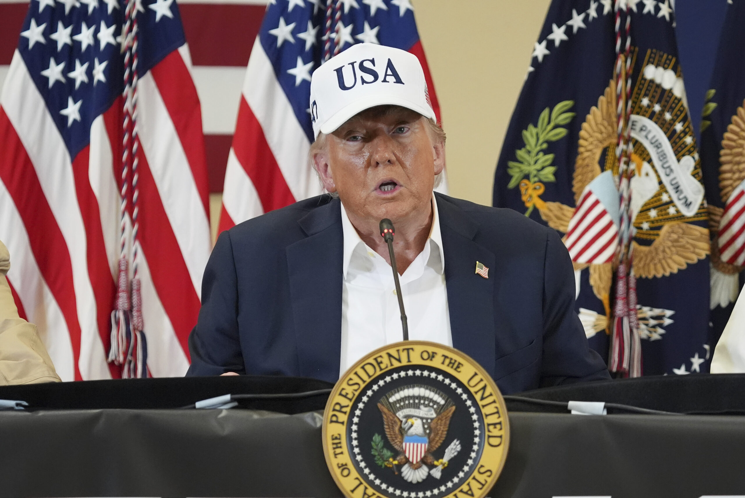 Dazi, Trump all’Ue: tariffe al 30% dall’1 agosto. Von der Leyen: “Pronti a contromisure”
