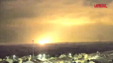 Gaza, nuove esplosioni nella notte nella Striscia