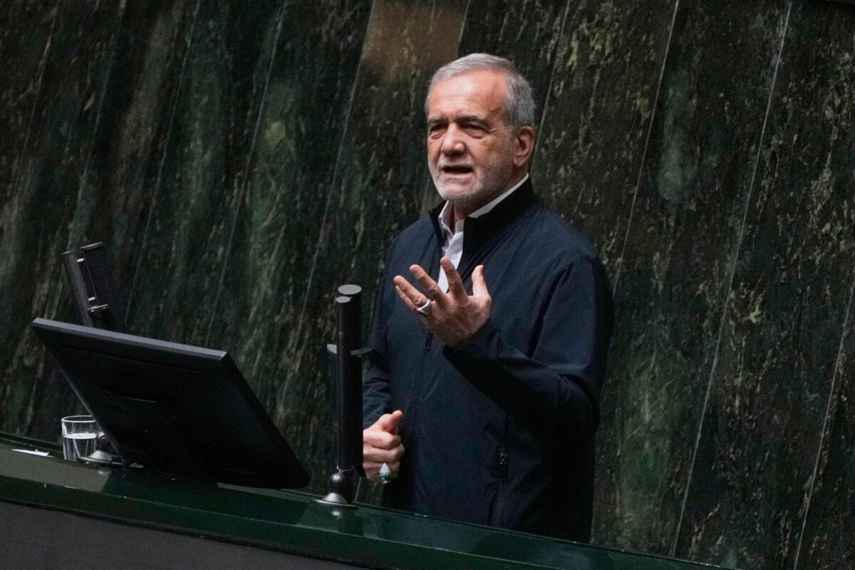 Iran, il presidente Pezeshkian ferito in raid Israele lo scorso giugno Iran, il presidente Pezeshkian ferito in raid Israele lo scorso giugno