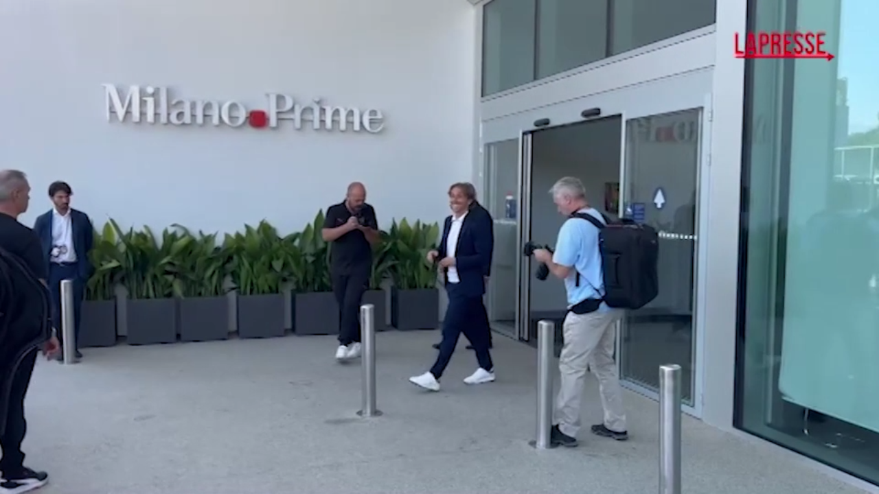 Milan, Modric atterrato a Malpensa: “Grande sfida” Milan, Modric atterrato a Malpensa: “Grande sfida”