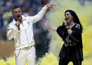 Mondiale club 2025, lo show di Laura Pausini e Robbie Williams in 7 foto