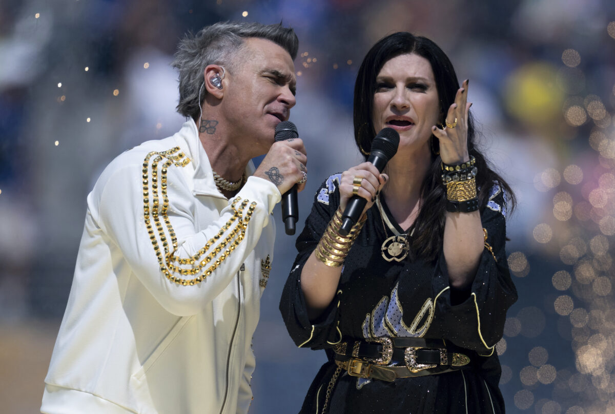 Galleria foto 'Mondiale club 2025, lo show di Laura Pausini e Robbie Williams in 7 foto' - foto 5