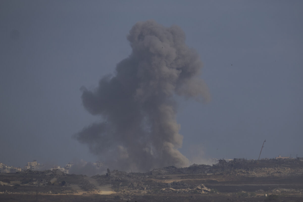 Gaza, razzo colpisce carro armato: morti 3 soldati israeliani Gaza, razzo colpisce carro armato: morti 3 soldati israeliani