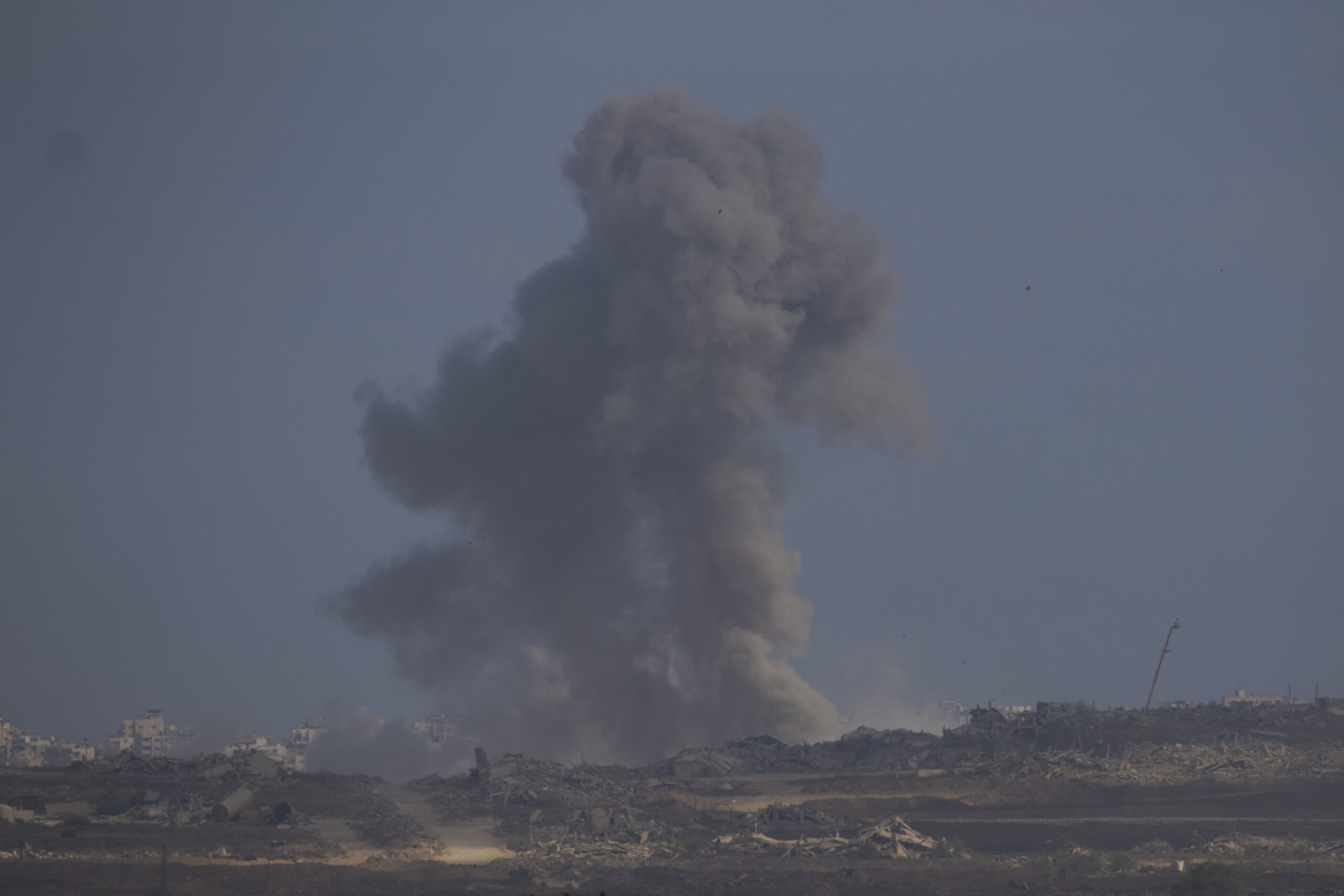 Gaza, razzo colpisce carro armato: morti 3 soldati israeliani Gaza, razzo colpisce carro armato: morti 3 soldati israeliani