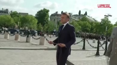 Parigi, Macron dà il via alle celebrazioni della Festa della Bastiglia