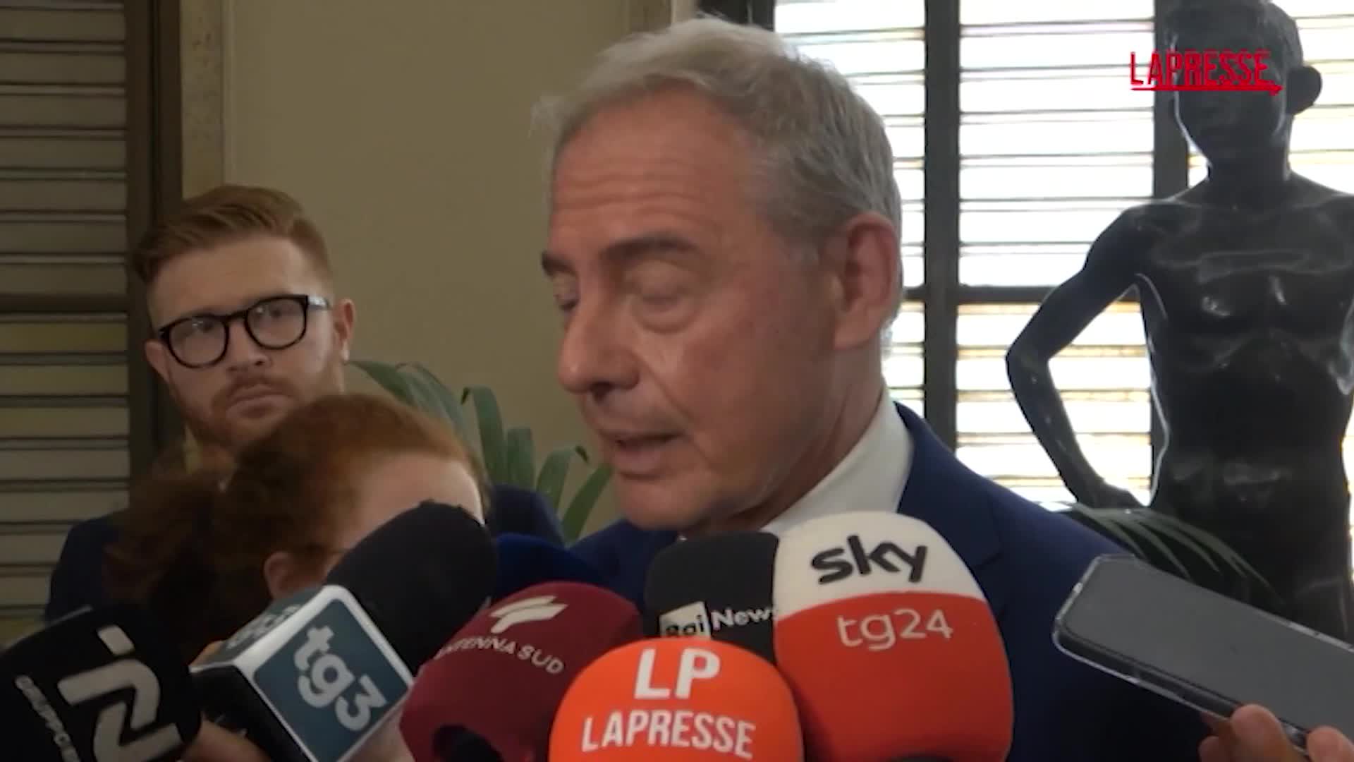 Ex Ilva, Urso: "Siamo sulla strada giusta, impegno di tutti per salvare Taranto" Ex Ilva, Urso: "Siamo sulla strada giusta, impegno di tutti per salvare Taranto"