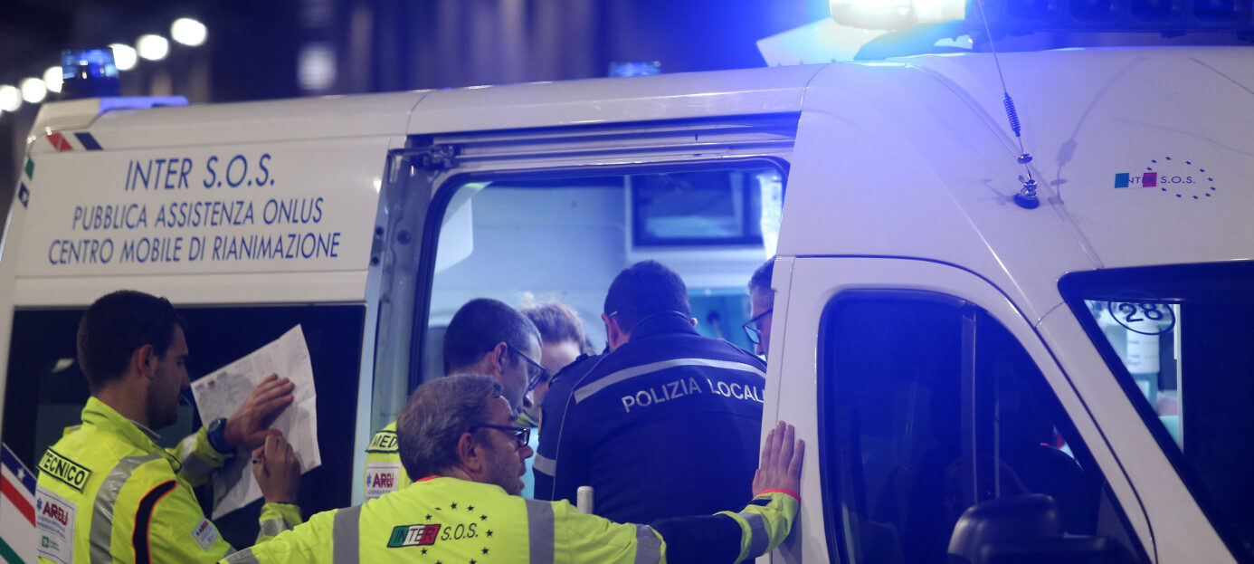 Messina, morti due 17enni in scontro auto moto Messina, morti due 17enni in scontro auto moto