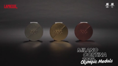 Milano-Cortina, presentate a Venezia le medaglie dei Giochi