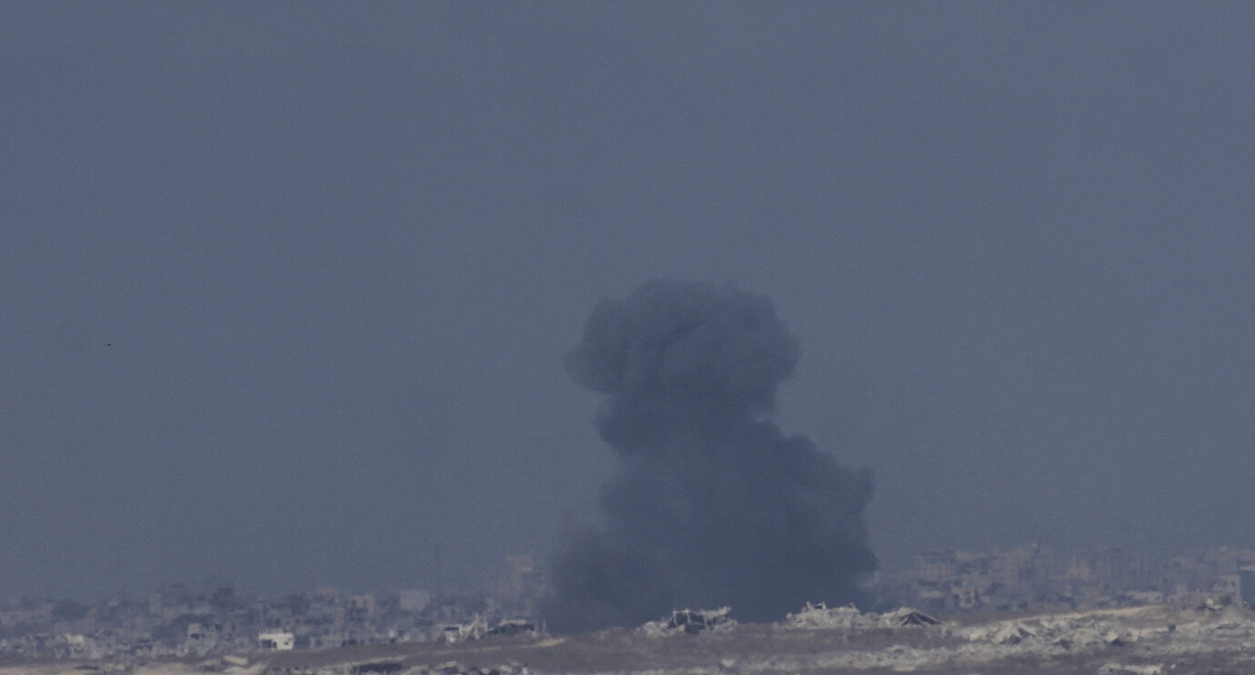 gaza raid idf su campo profughi di shati al jazeera 5 morti