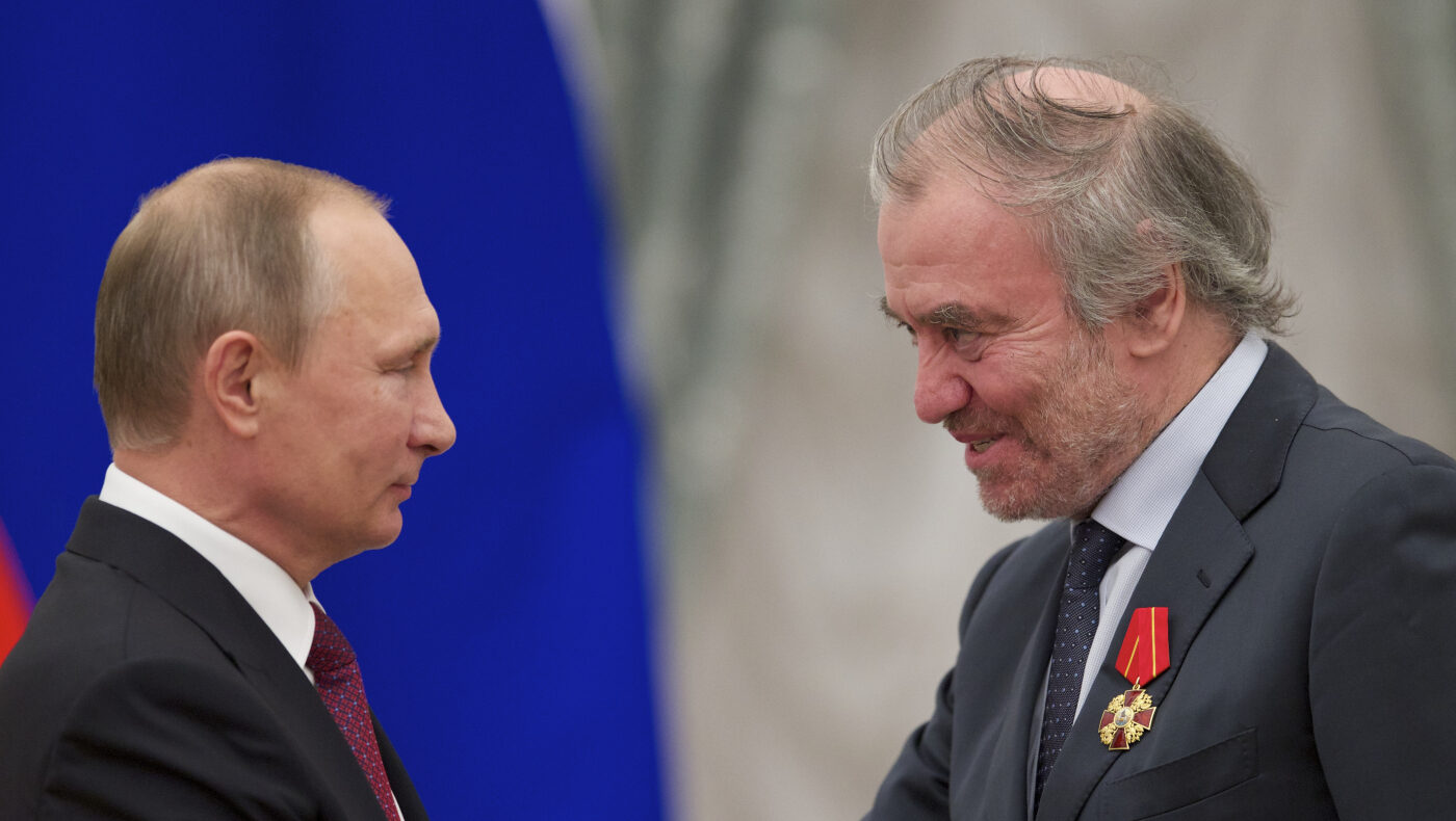 Navalnaya contro Gergiev a Caserta, il direttore artistico della rassegna: “Per noi un onore” Navalnaya contro Gergiev a Caserta, il direttore artistico della rassegna: “Per noi un onore”