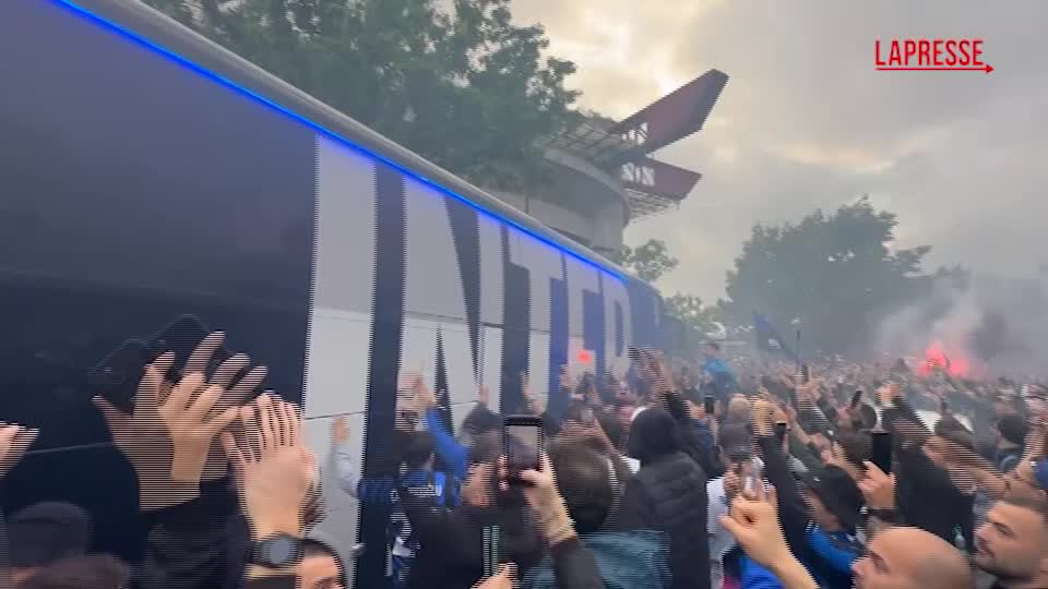 Abbonamenti Inter, legale tifosi: “Delusi da società, esclusi con metodi da regime” Abbonamenti Inter, legale tifosi: “Delusi da società, esclusi con metodi da regime”