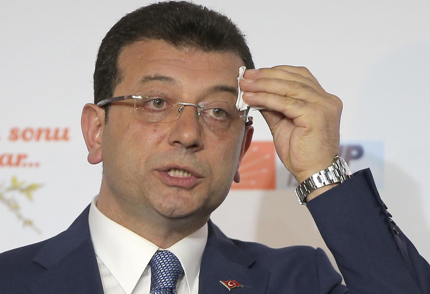 Turchia, sindaco di Istanbul Imamoglu condannato a un anno e per insulti a procuratore