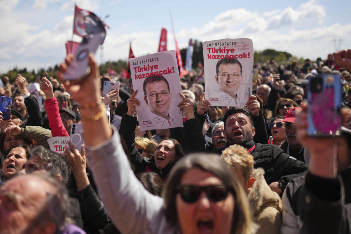 Turchia, sindaco di Istanbul Imamoglu condannato a un anno e 8 mesi per insulti a procuratore Turchia, sindaco di Istanbul Imamoglu condannato a un anno e 8 mesi per insulti a procuratore