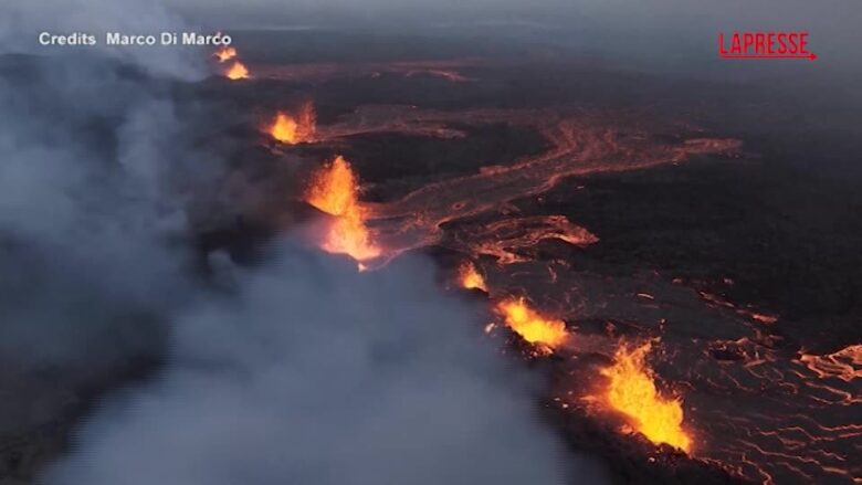 Islanda, nuova eruzione vulcanica a Grindavik: le spettacolari immagini