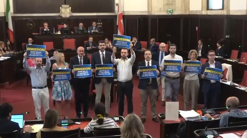 Inchiesta urbanistica Milano, 74 indagati: c’è anche il sindaco Sala. Bagarre in Consiglio Comunale