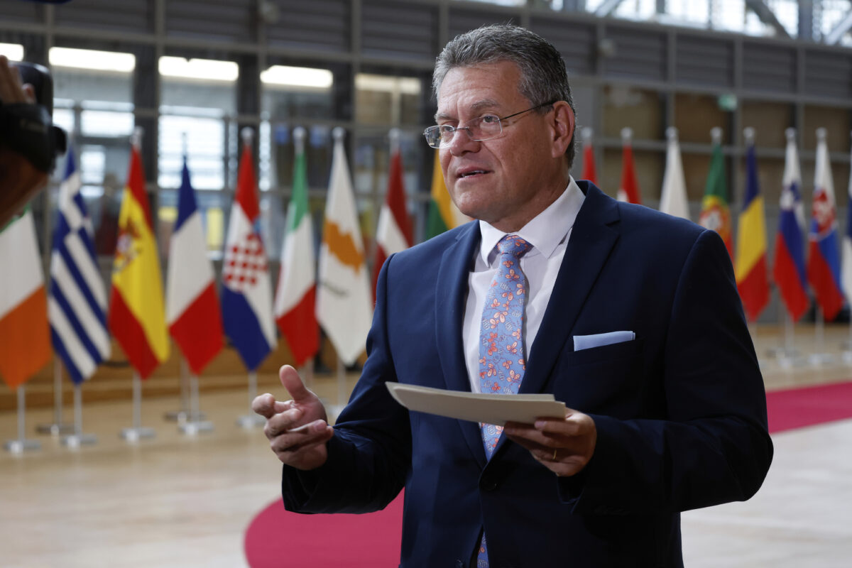 Dazi, Ue: Sefcovic tornato da Washington, “Serve sforzo di entrambi” Dazi, Ue: Sefcovic tornato da Washington, “Serve sforzo di entrambi”