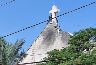 Gaza, Idf: “Chiesa colpita per errore da schegge proiettile tank”