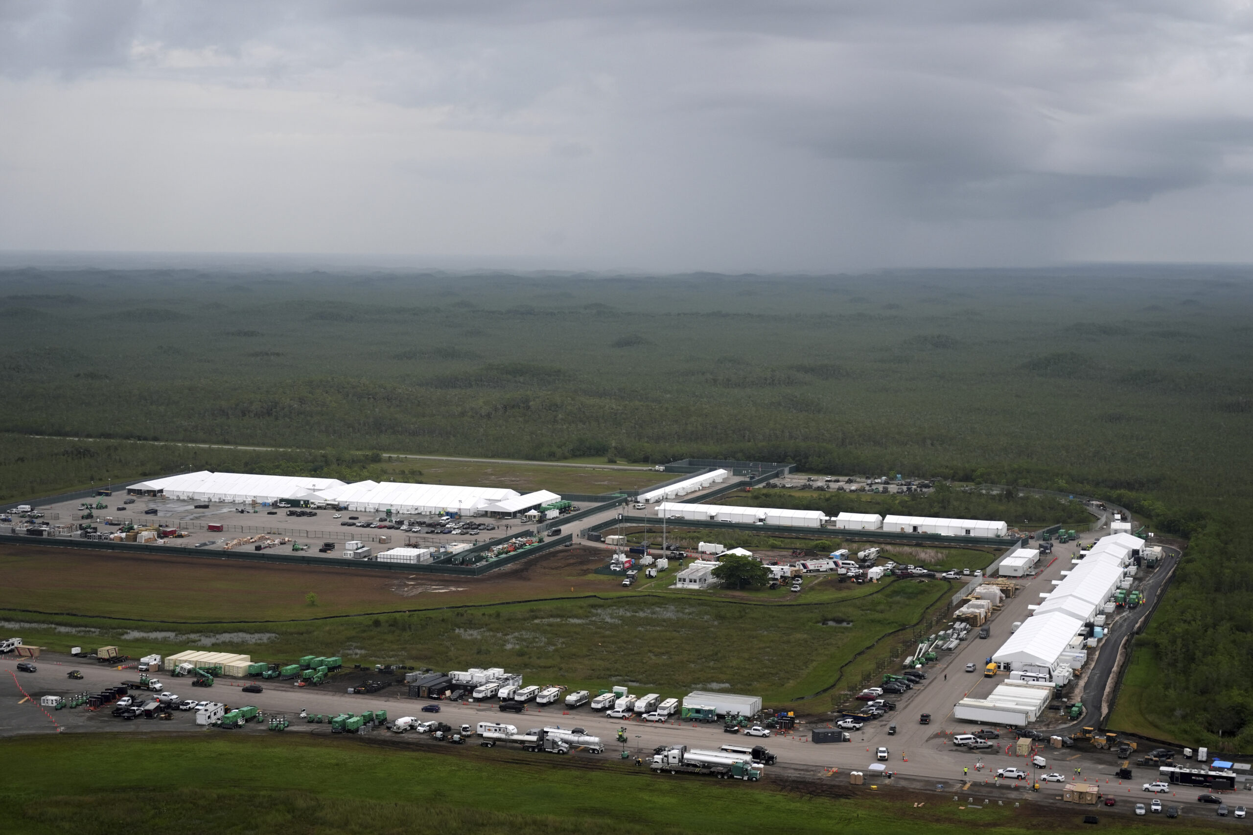 Usa, due italiani in centro detenzione migranti Alligator Alcatraz Usa, due italiani in centro detenzione migranti Alligator Alcatraz