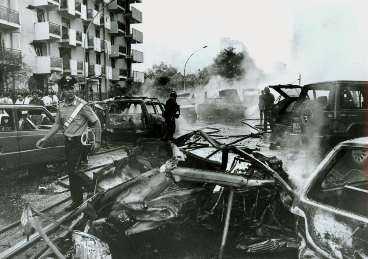 Galleria foto 'Paolo Borsellino, la strage di via d’Amelio in 10 foto' - foto 6
