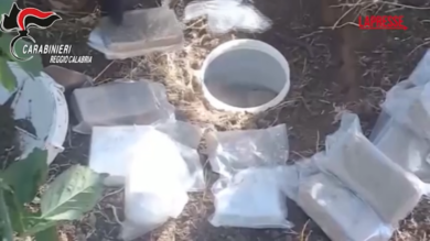 Reggio Calabria, droga nascosta sotto terra: sequestro da 350mila euro a Gioiosa Ionica