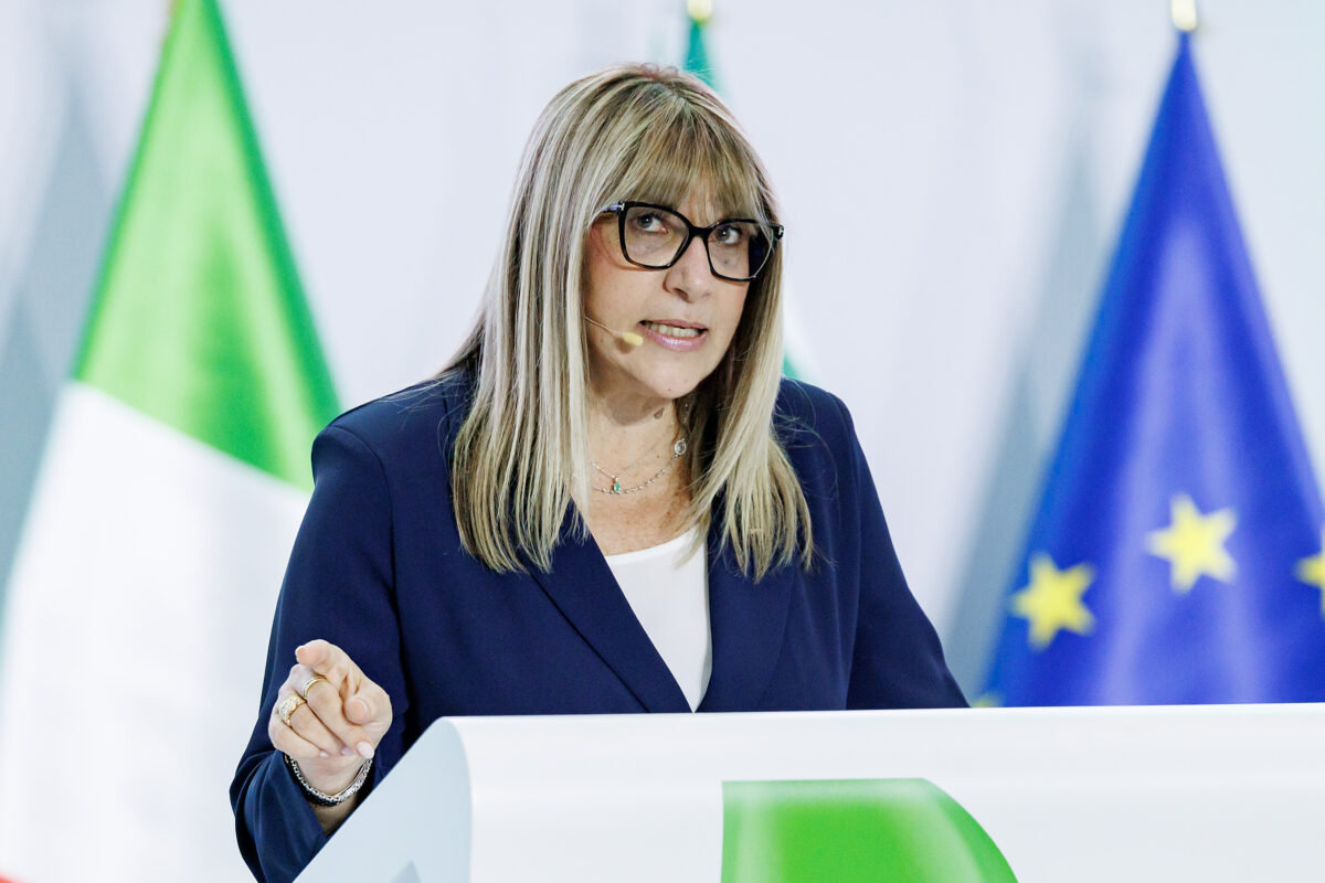 Cisl, Fumarola rieletta segretaria: “Governo agisca subito”