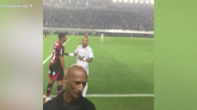 "Danilo mercenario", Neymar difende l'amico dagli insulti dei suoi ex tifosi