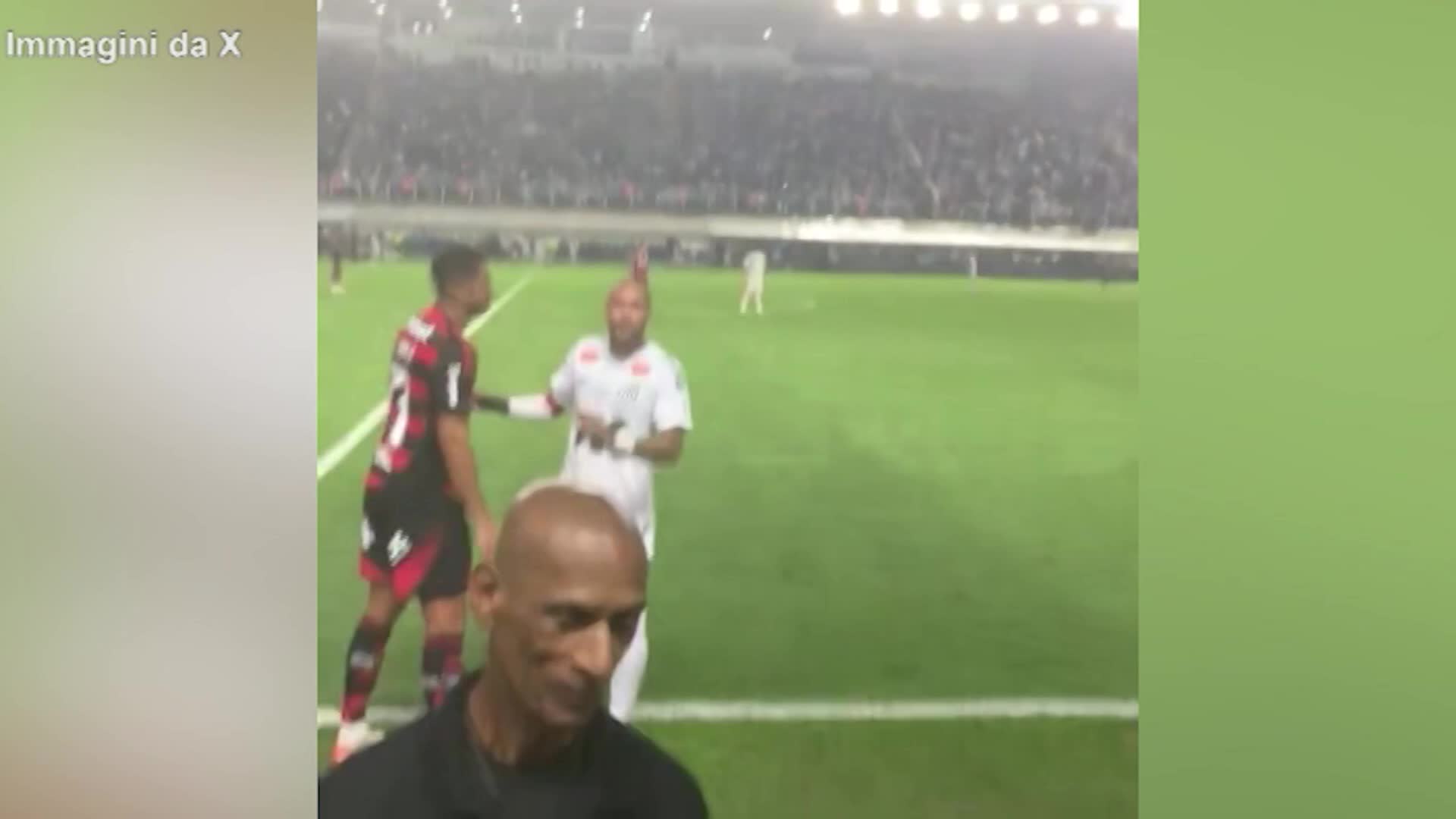 danilo mercenario neymar difende l amico dagli insulti dei suoi ex tifosi