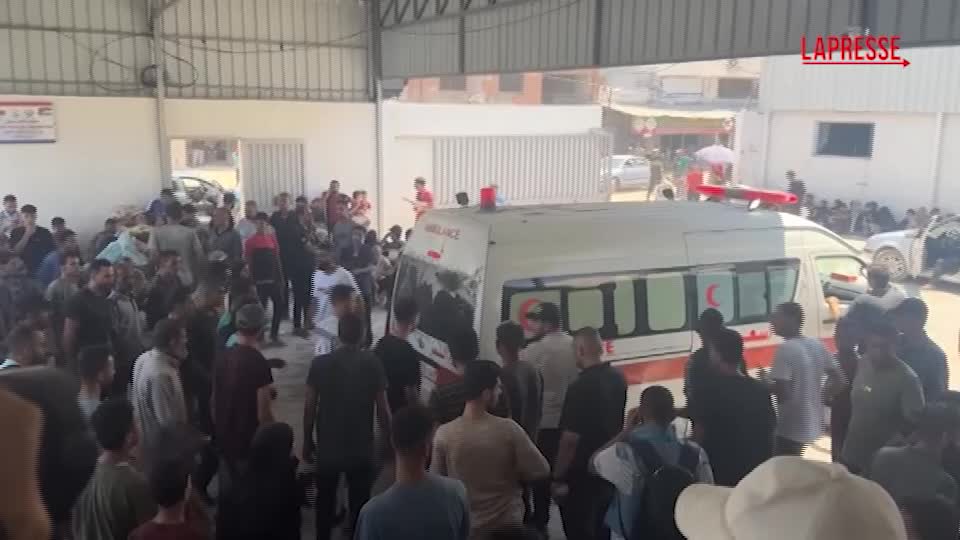 Gaza, 73 palestinesi uccisi mentre aspettavano aiuti umanitari Gaza, 73 palestinesi uccisi mentre aspettavano aiuti umanitari