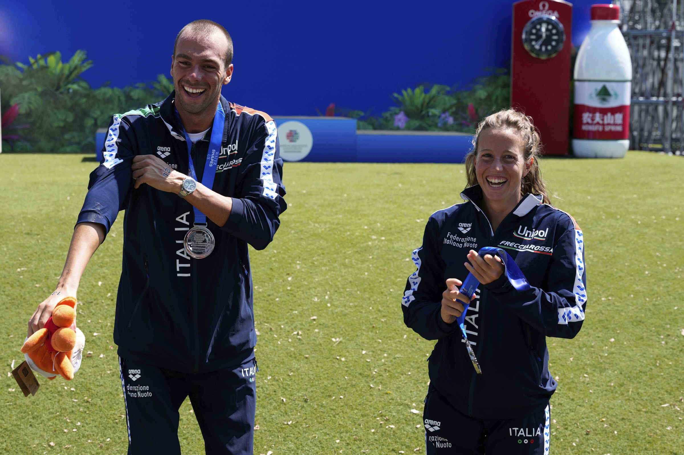 Mondiali nuoto 2025: argento per l’Italia nella staffetta mista 4×1500