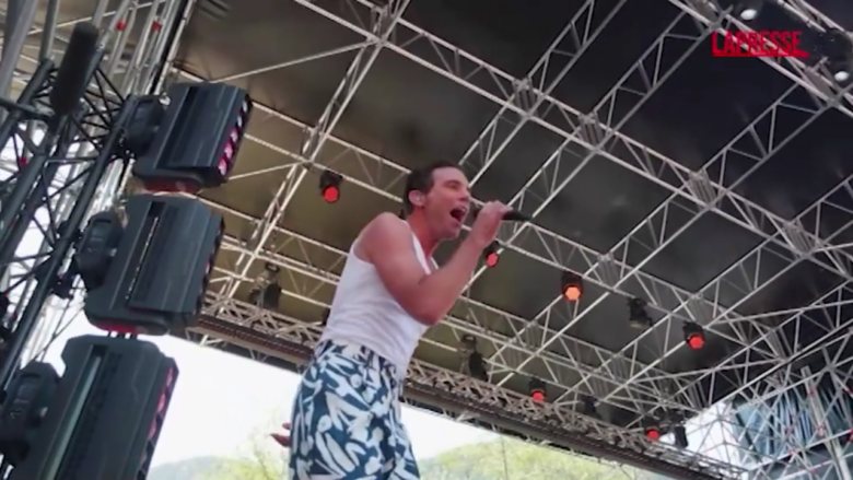 No Borders Music Festival, Mika sul palco dei Laghi di Fusine: "Bello festeggiare nella natura"