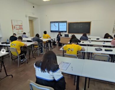 Scuola, 15enne vince le Olimpiadi di Scienze Naturali: in Cina per l’Italia ma senza cittadinanza
