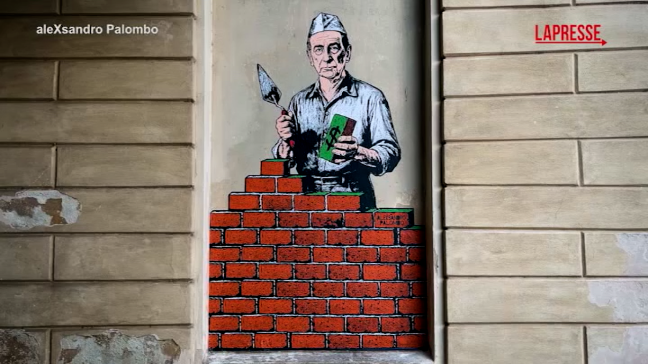 Milano, rimosso il murale con il sindaco Beppe Sala Milano, rimosso il murale con il sindaco Beppe Sala