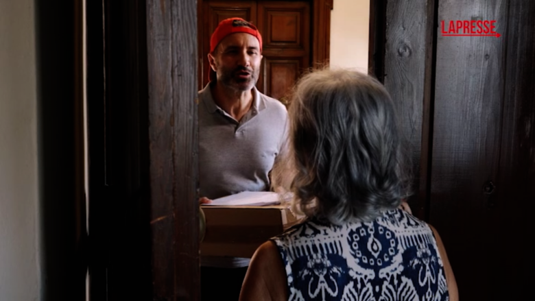 Truffe agli anziani, lo spot della polizia con Myrta Merlino