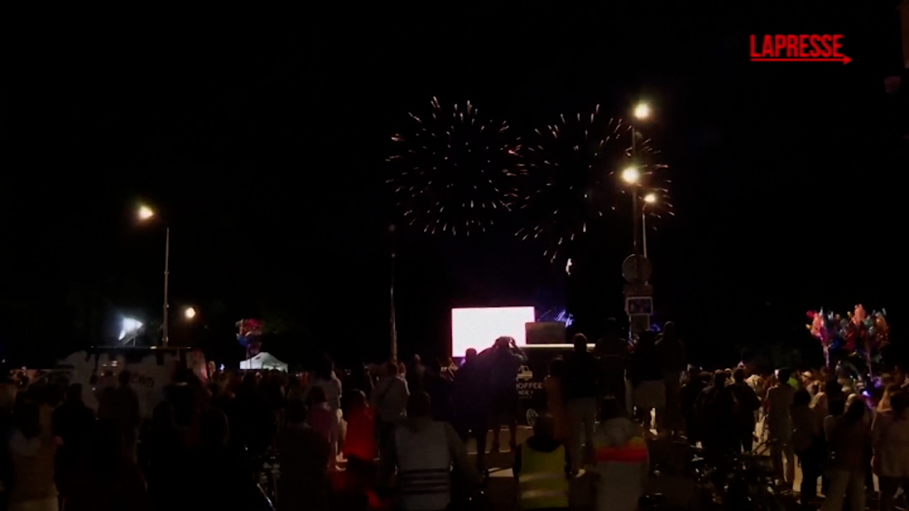 festa nazionale in belgio lo spettacolo dei fuochi d artificio