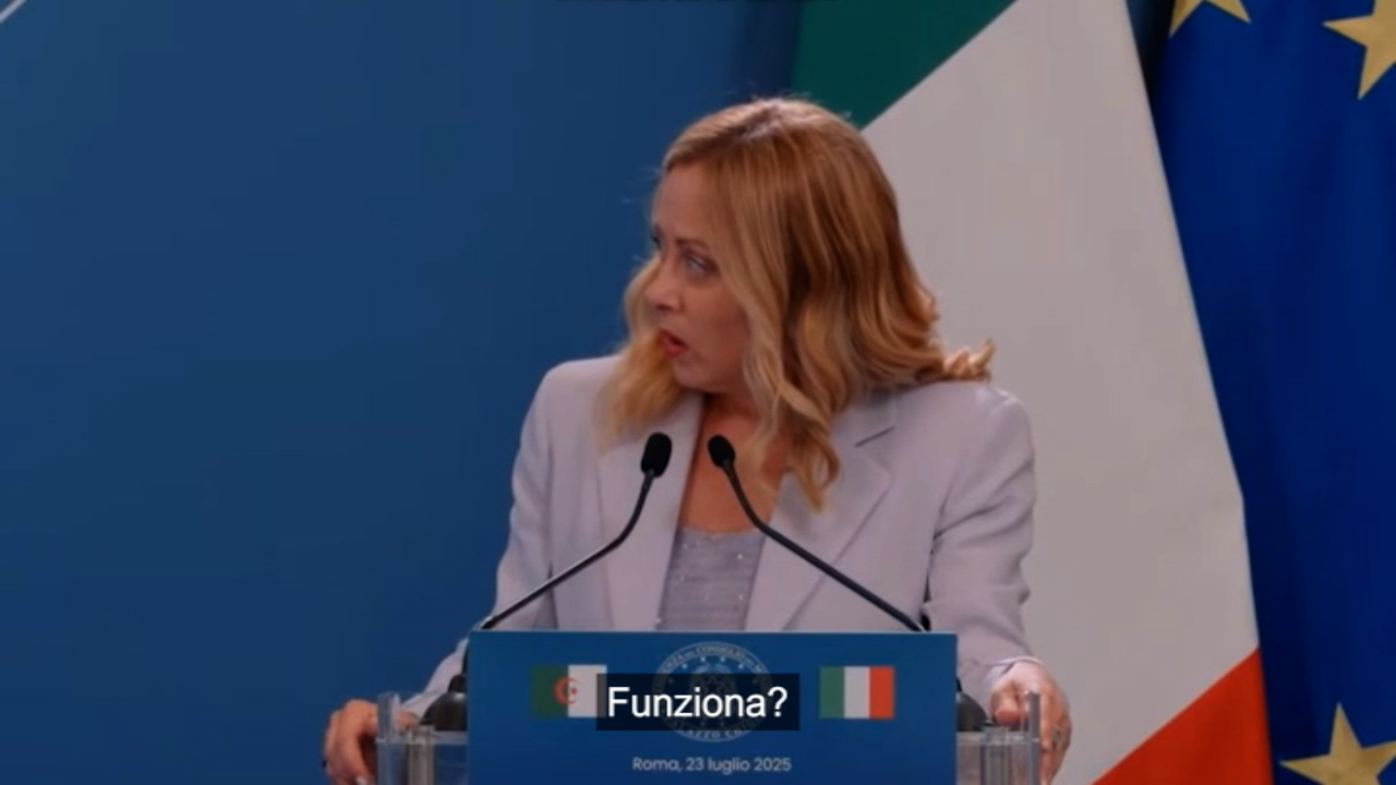 incontro meloni tebboune problemi con le cuffie la premier parla in francese