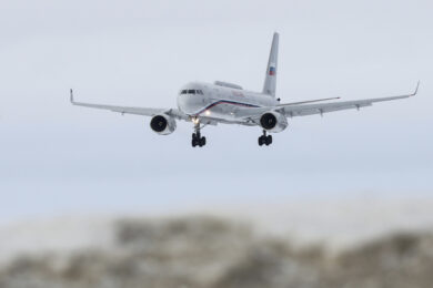 Russia, aereo con 49 persone a bordo scompare dai radar. Fusoliera trovata in fiamme